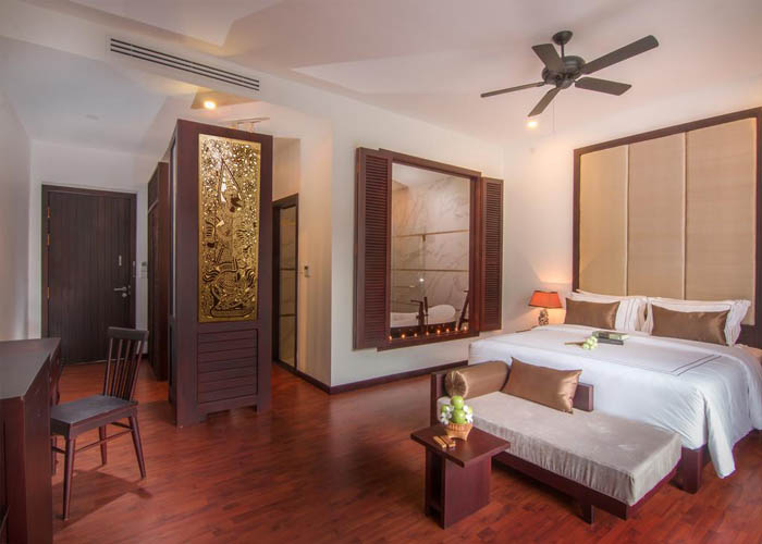 King size bed