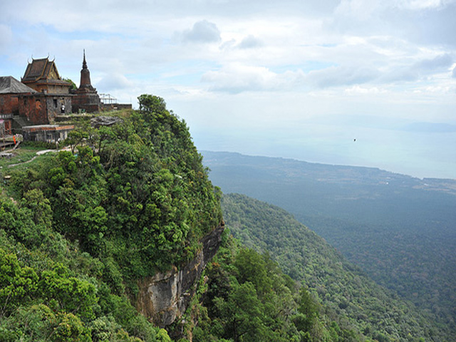 Bokor Hill Resort
