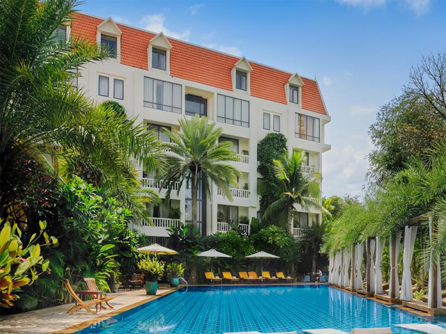 Palace Gate Hotel & Resort
