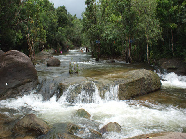 Pech Chenda Waterfall