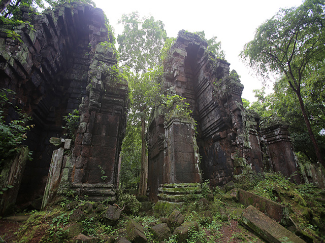 Prasat Chrap Temple