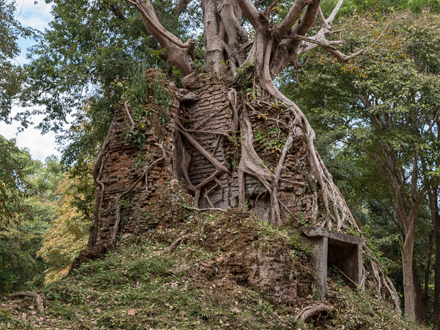 Prasat Yeai Poeun